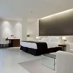 Diagonal Plaza מלון 4*