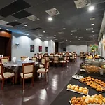 Diagonal Plaza 4* Saragoça