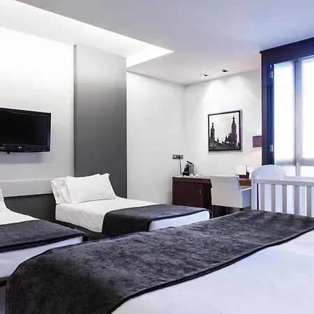 Diagonal Plaza 4* Zaragoza