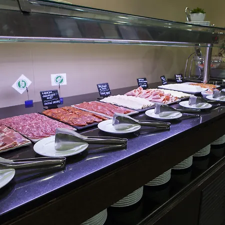 Hotell Diagonal Plaza 4*